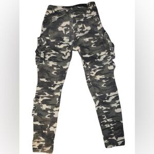 Trendy Camouflage Cargo Pants